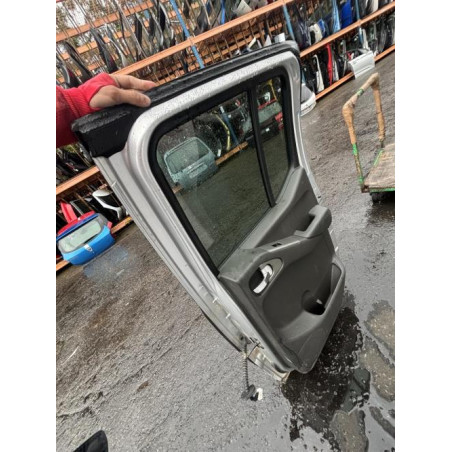 Porte arriere droit NISSAN NAVARA 1