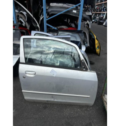 Porte avant droit MITSUBISHI COLT 6 Photo n°1