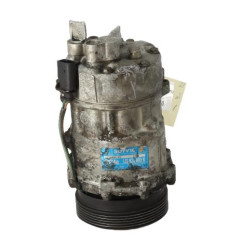 Compresseur clim VOLKSWAGEN GOLF 4 Photo n°2