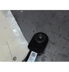 Attache ceinture avant gauche OPEL ASTRA J Photo n°4