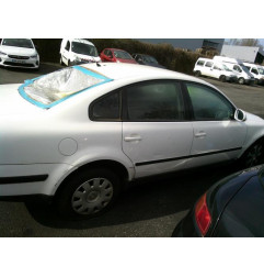 Moteur leve vitre arriere droit VOLKSWAGEN PASSAT 4 Photo n°5