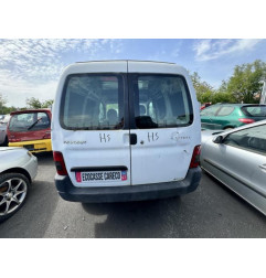 Calandre PEUGEOT PARTNER 1 Photo n°16