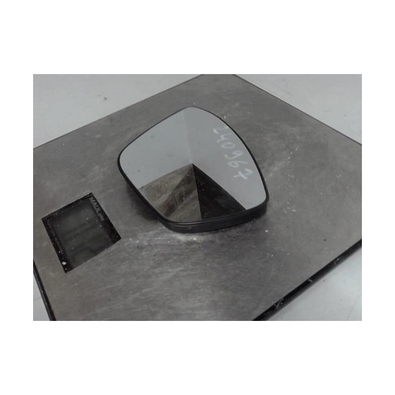 Glace retroviseur droit PEUGEOT 208 1