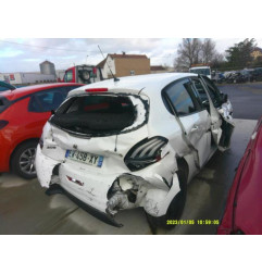 Boitier servitude moteur (BSM) PEUGEOT 208 1 Photo n°8