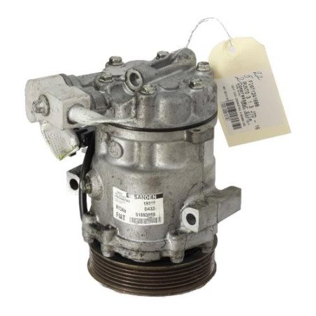 Compresseur clim FIAT PUNTO 3 Photo n°1