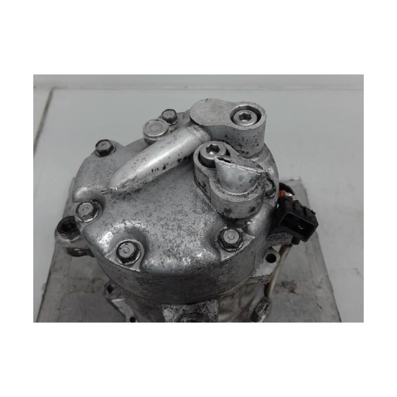 Compresseur clim VOLKSWAGEN GOLF 4