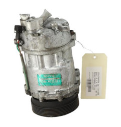 Compresseur clim VOLKSWAGEN GOLF 4 Photo n°5