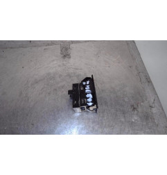 Interrupteur de leve vitre arriere droit BMW SERIE 1 F20