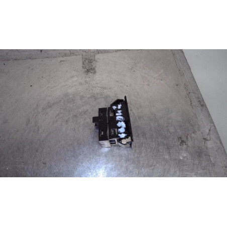 Interrupteur de leve vitre arriere droit BMW SERIE 1 F20