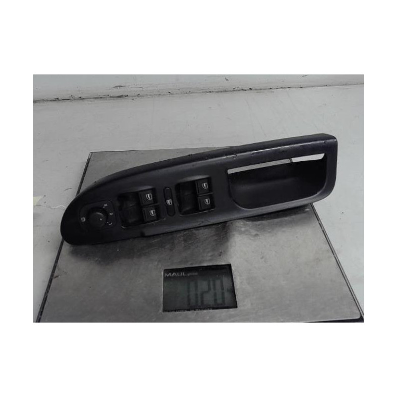 Interrupteur de leve vitre avant gauche VOLKSWAGEN PASSAT 5