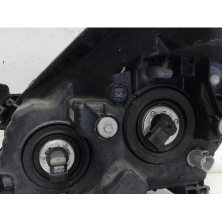 Optique avant principal droit (feux)(phare) TOYOTA COROLLA VERSO 2