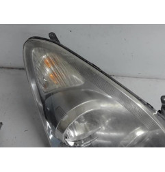 Optique avant principal droit (feux)(phare) TOYOTA COROLLA VERSO 2 Photo n°3