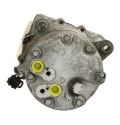 Compresseur clim VOLKSWAGEN GOLF 4 Photo n°6