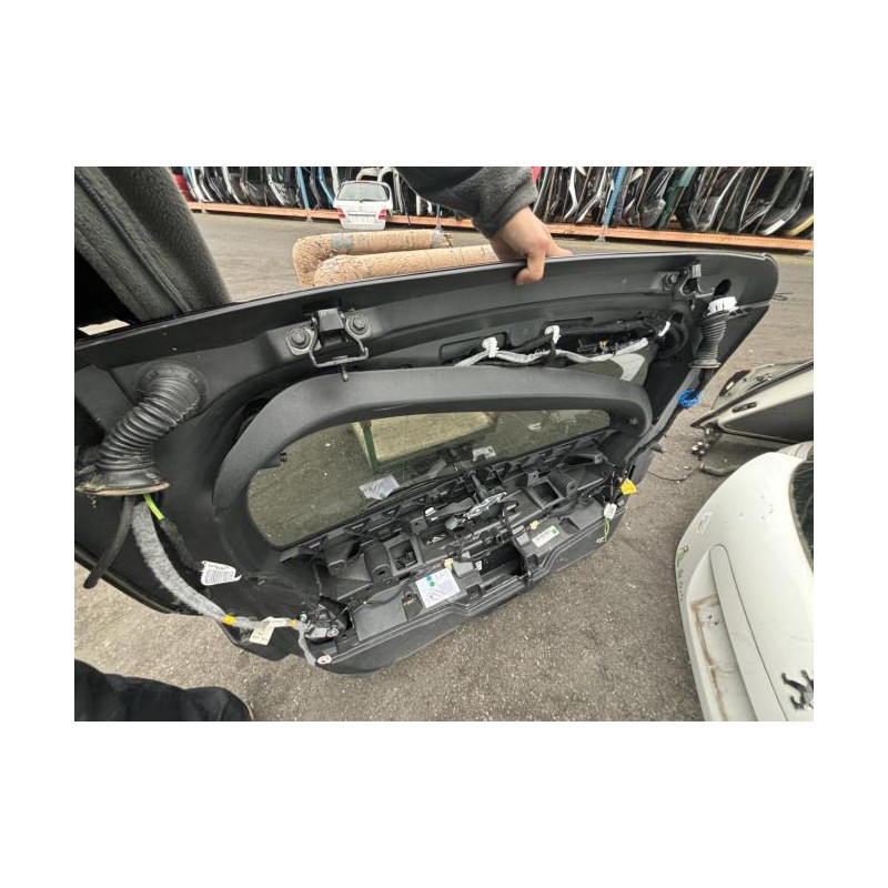 Malle/Hayon arriere PEUGEOT 308 2