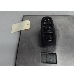 Interrupteur de leve vitre avant gauche RENAULT KADJAR