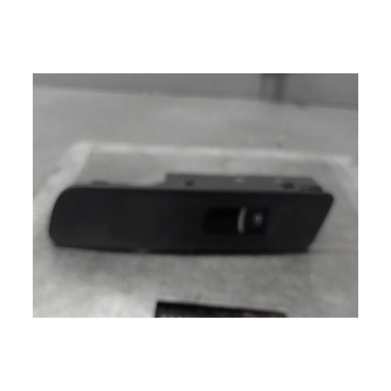 Interrupteur de leve vitre avant droit VOLKSWAGEN TIGUAN 1