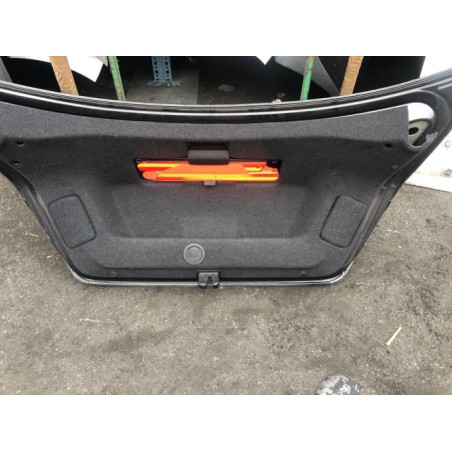 Malle/Hayon arriere VOLKSWAGEN PASSAT 5 Photo n°1