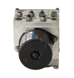 Bloc ABS (freins anti-blocage) VOLKSWAGEN PASSAT 5 Photo n°4