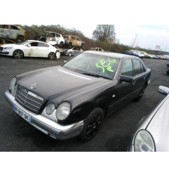 Feu arriere principal droit (feux) MERCEDES CLASSE E 210 Photo n°6