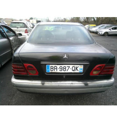 Feu arriere principal droit (feux) MERCEDES CLASSE E 210 Photo n°9