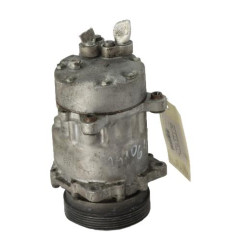 Compresseur clim VOLKSWAGEN GOLF 4 Photo n°3