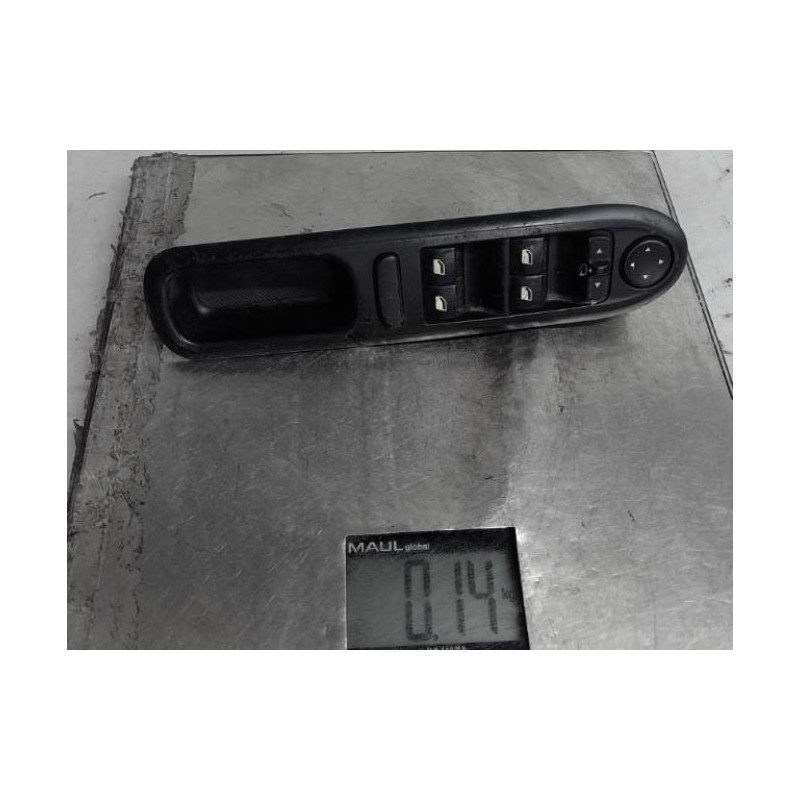 Interrupteur de leve vitre avant gauche PEUGEOT 407