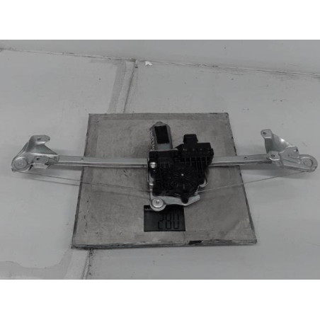 Moteur leve vitre arriere droit OPEL ZAFIRA B Photo n°1