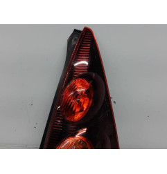 Feu arriere principal droit (feux) PEUGEOT 107 Photo n°4