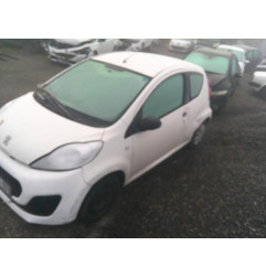 Feu arriere principal droit (feux) PEUGEOT 107 Photo n°8