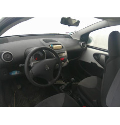 Feu arriere principal droit (feux) PEUGEOT 107 Photo n°18