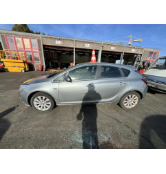 Feu arriere principal gauche (feux) OPEL ASTRA J Photo n°13