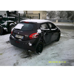 Attache ceinture arriere droit PEUGEOT 208 1 Photo n°6