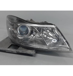 Optique avant principal droit (feux)(phare) SKODA OCTAVIA 2 Photo n°1