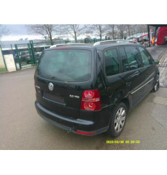 Compresseur clim VOLKSWAGEN TOURAN 1 Photo n°9