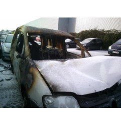 Alternateur VOLKSWAGEN CADDY 3 Photo n°9