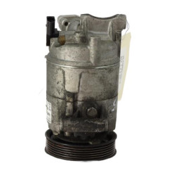 Compresseur clim VOLKSWAGEN GOLF 6 Photo n°3