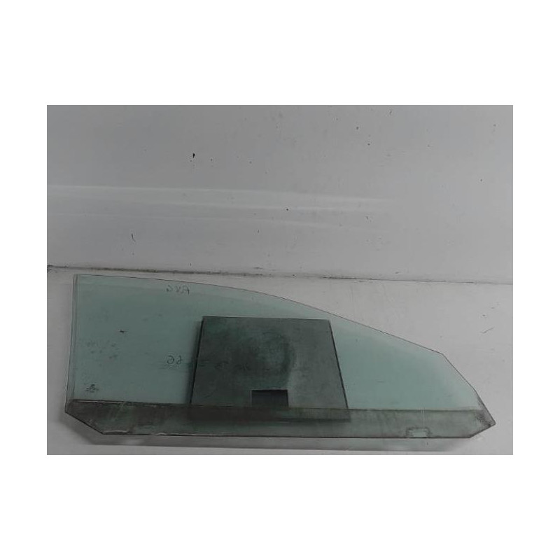 Vitre avant gauche VOLKSWAGEN JETTA 3