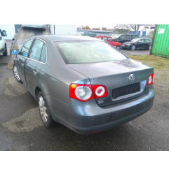 Vitre avant gauche VOLKSWAGEN JETTA 3 Photo n°8