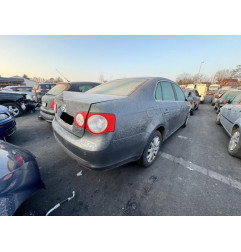 Vitre avant gauche VOLKSWAGEN JETTA 3 Photo n°14