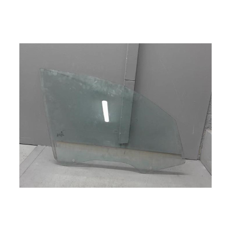 Vitre avant droit BMW SERIE 1 E87