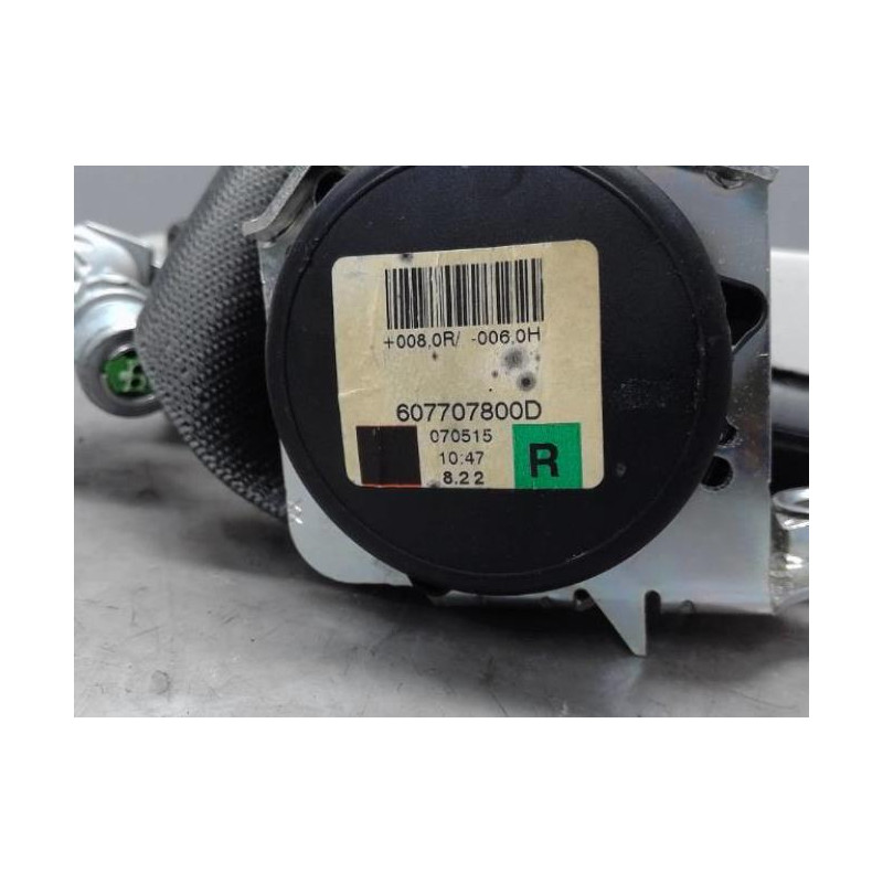 Ceinture avant droit OPEL CORSA D