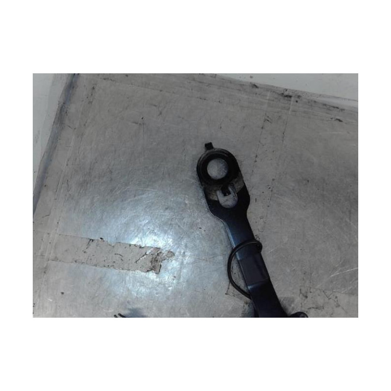 Attache ceinture avant droit PEUGEOT 208 1