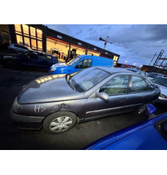 Feu arriere principal droit (feux) RENAULT LAGUNA 1 Photo n°12