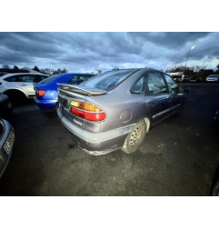 Feu arriere principal droit (feux) RENAULT LAGUNA 1 Photo n°13