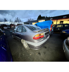 Feu arriere principal droit (feux) RENAULT LAGUNA 1 Photo n°14