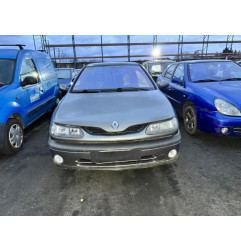 Feu arriere principal droit (feux) RENAULT LAGUNA 1 Photo n°20