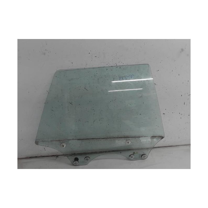 Vitre arriere droit SUBARU OUTBACK 2
