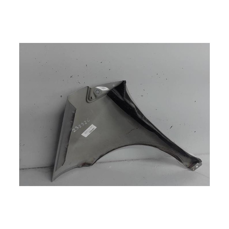 Aile avant droit MERCEDES CLASSE A 169