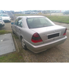 Aile avant gauche MERCEDES CLASSE C 202 Photo n°8