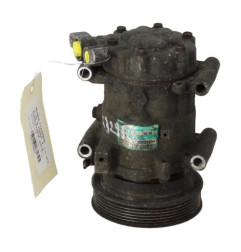 Compresseur clim RENAULT CLIO 2 Photo n°1